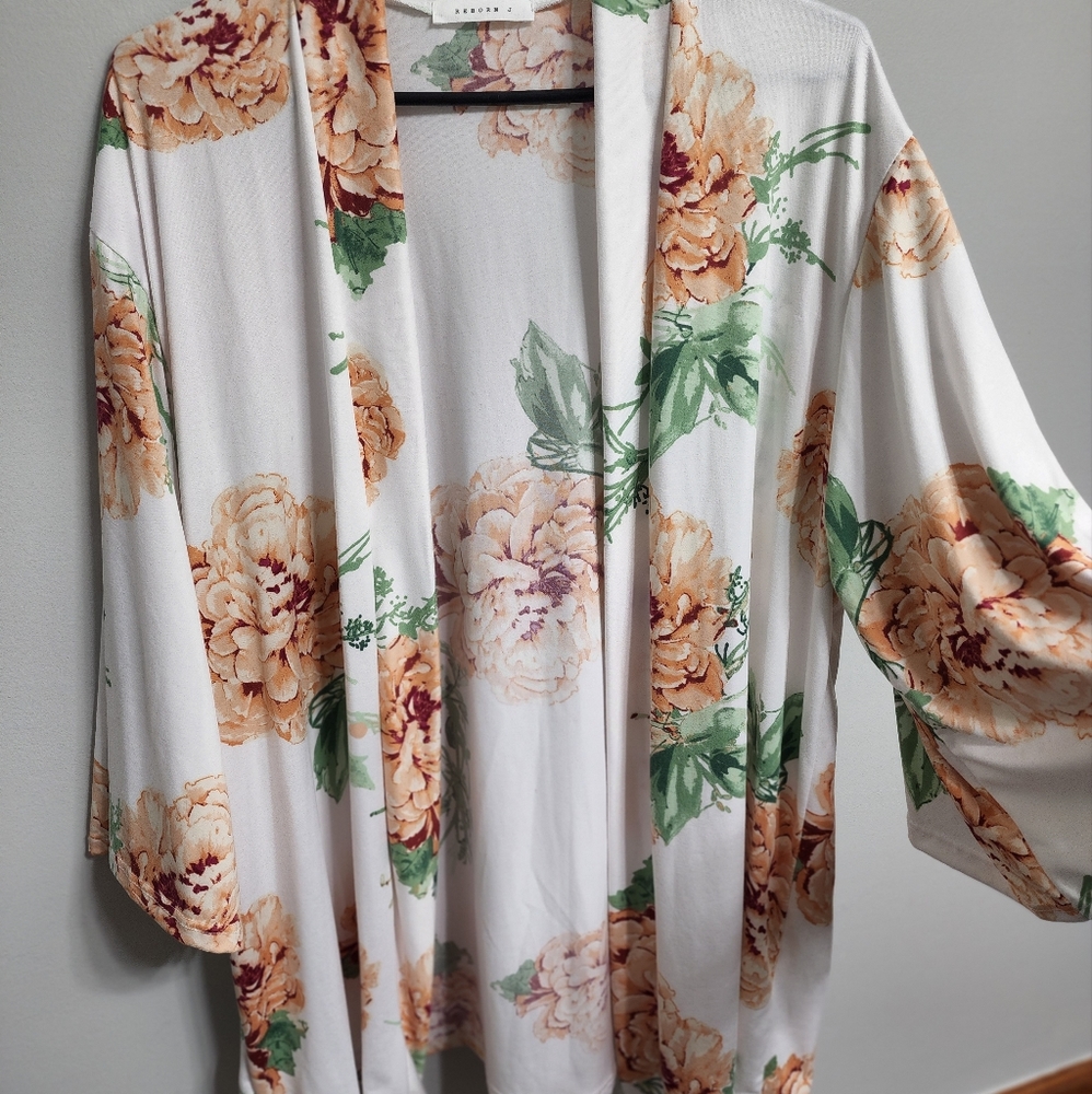 New floral kimono/cardigan